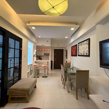 Luxury Condo At Forbeswood Parklane The Fort Bgc Makati City Exteriör bild