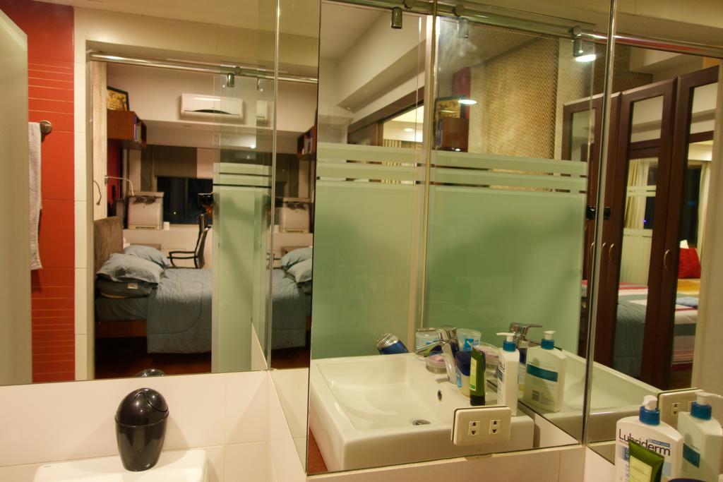 Luxury Condo At Forbeswood Parklane The Fort Bgc Makati City Rum bild