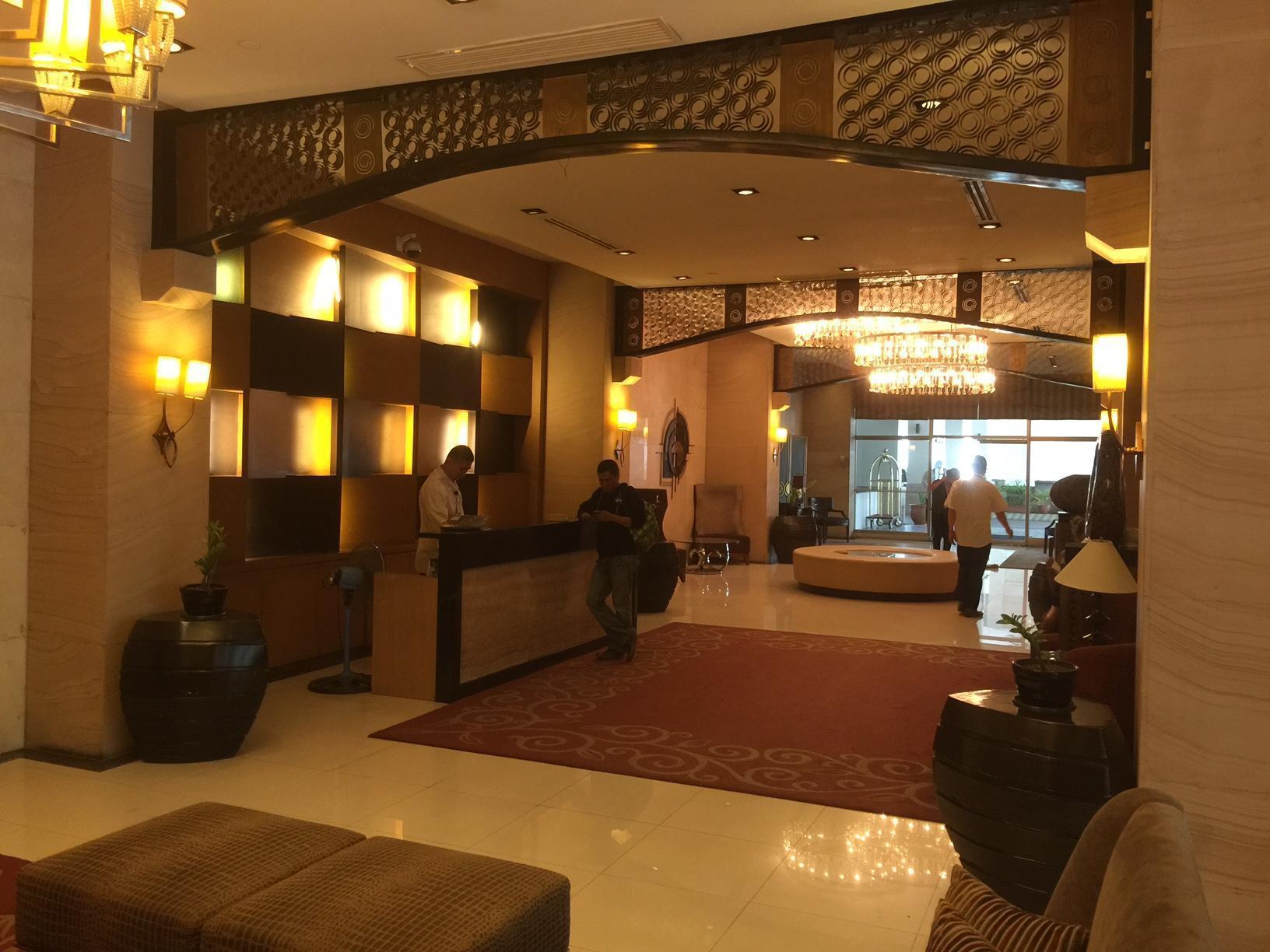 Luxury Condo At Forbeswood Parklane The Fort Bgc Makati City Exteriör bild