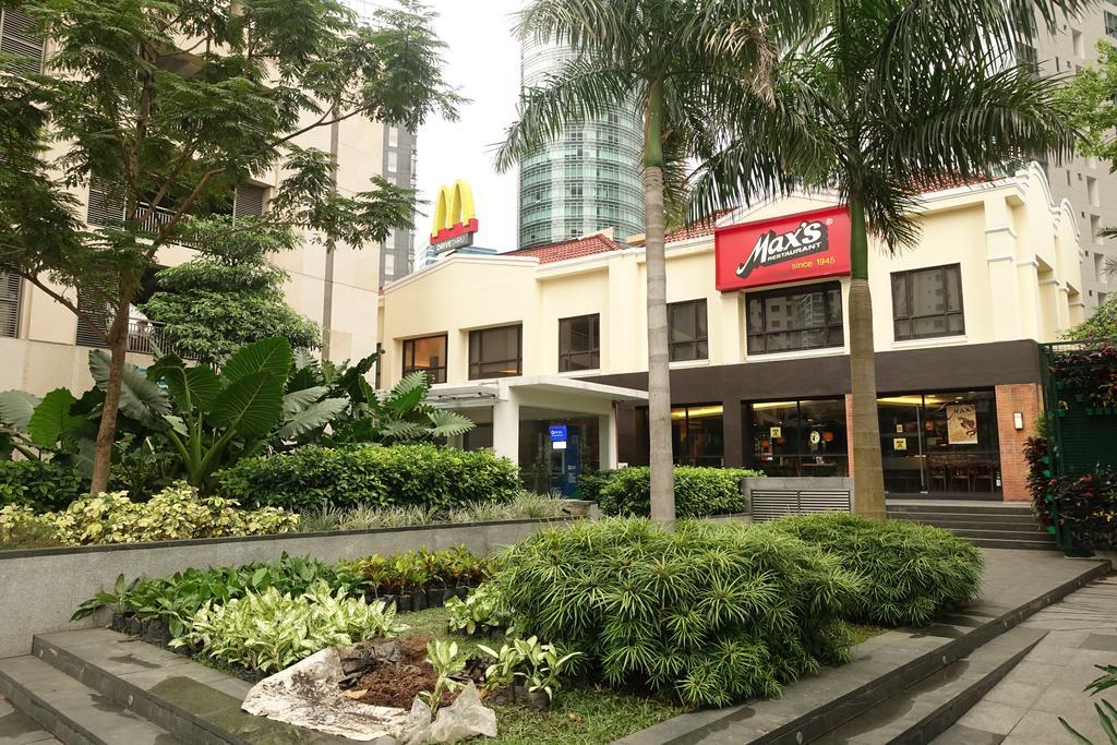 Luxury Condo At Forbeswood Parklane The Fort Bgc Makati City Exteriör bild