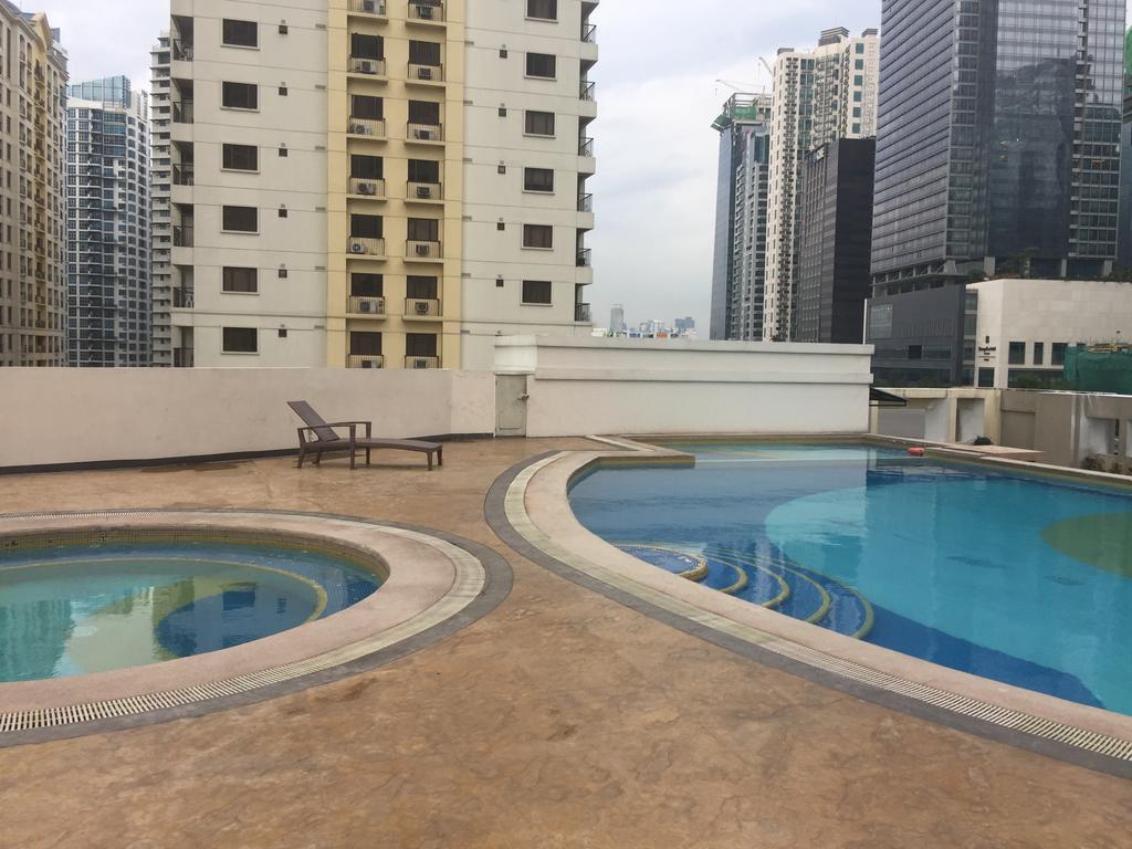Luxury Condo At Forbeswood Parklane The Fort Bgc Makati City Exteriör bild