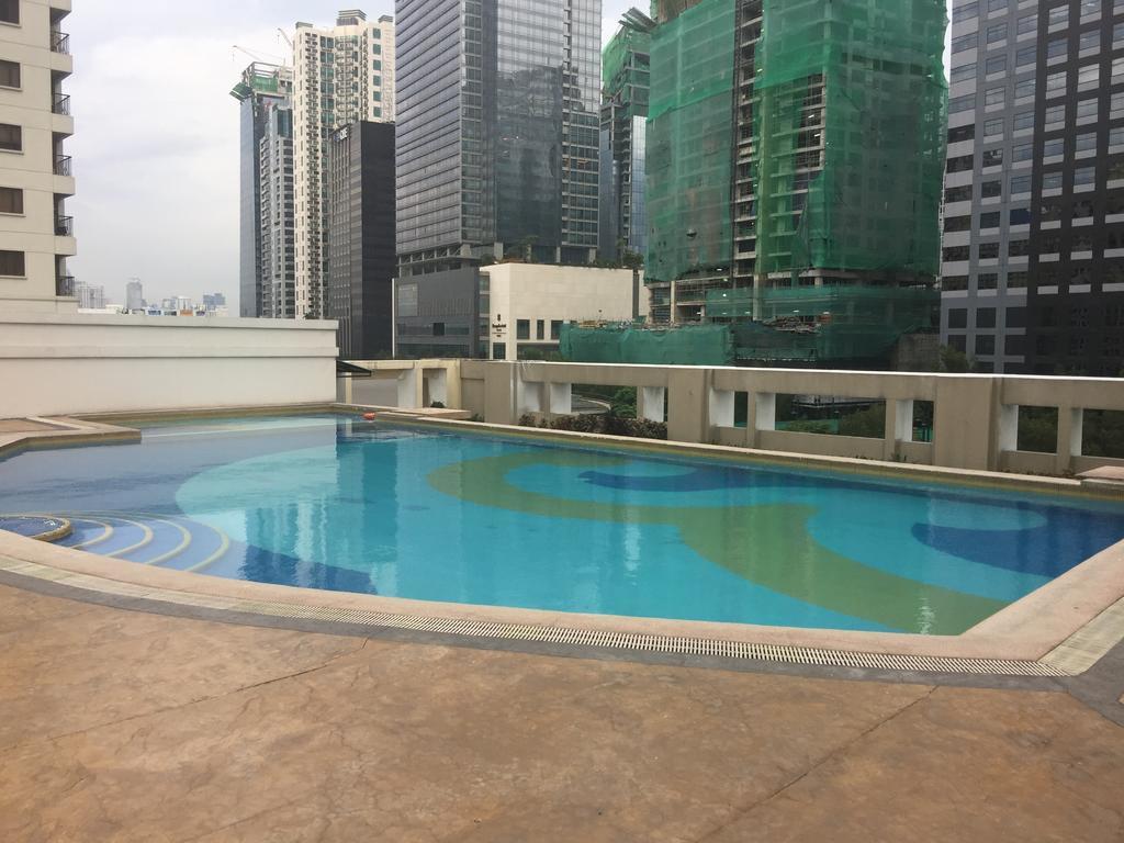 Luxury Condo At Forbeswood Parklane The Fort Bgc Makati City Exteriör bild